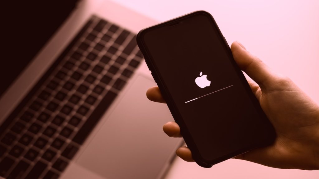 iPhone a rischio se non aggiorni iOS: trapelato online un kit di exploit “DarkSword” 2 Ios 18